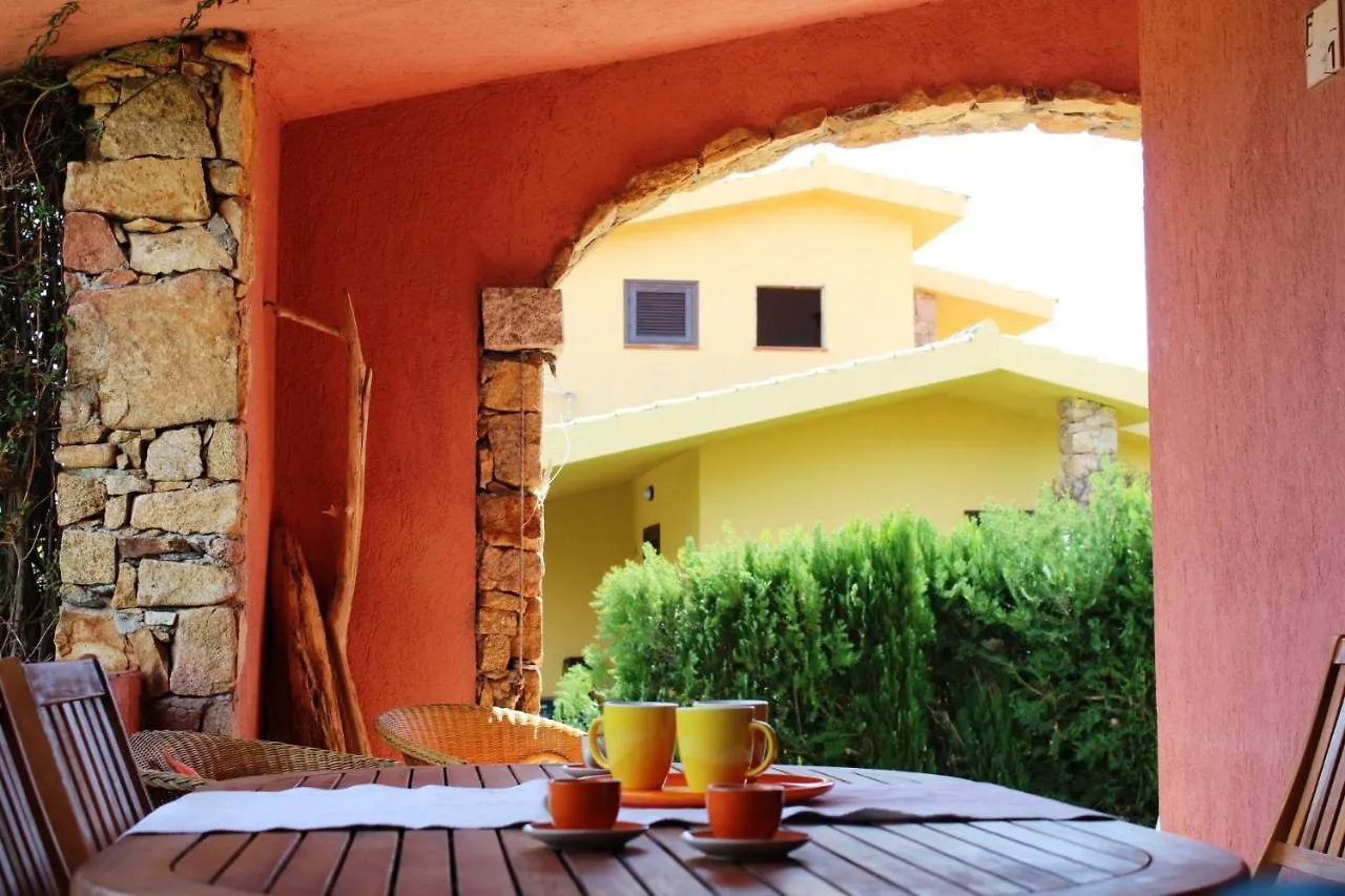 Residence Oasi E Oasi Blu Сан-Теодоро Италия