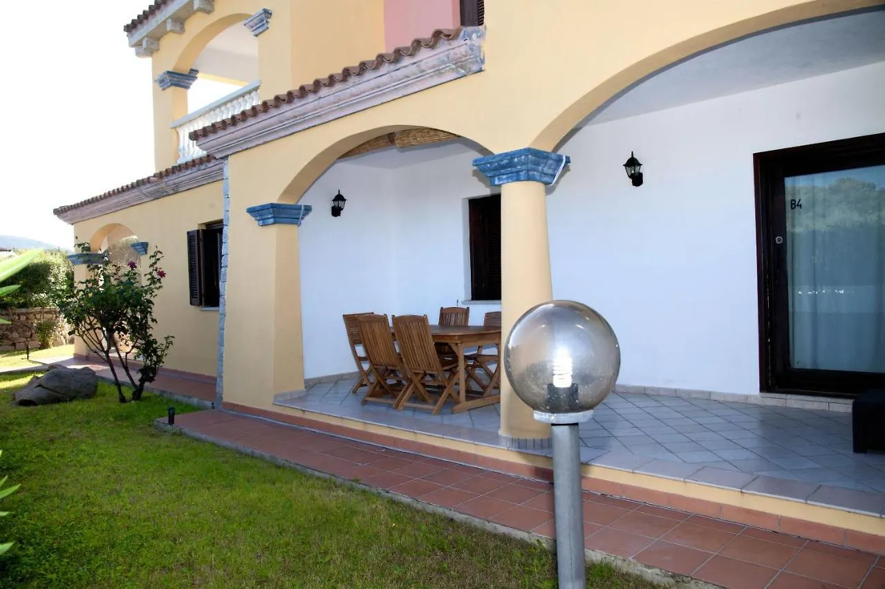 Апартаменты Residence Oasi E Oasi Blu Сан-Теодоро