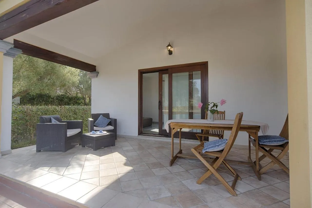 Residence Oasi E Oasi Blu Сан-Теодоро 0*,